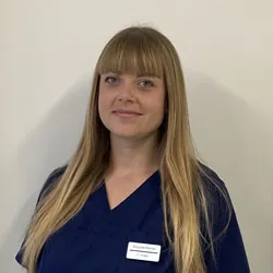 Mitarbeiterin Lena Felder